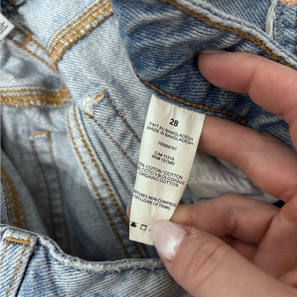 Dynamite Heidi Wide Light distressed Jeans Sz 28 - Picture 5 of 5